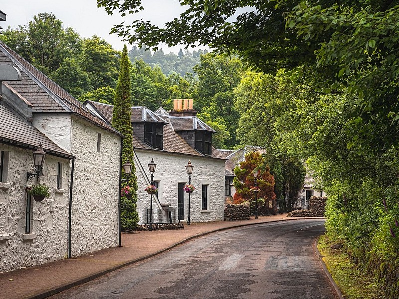 Scottish Glens, Highlands & Whisky Day Tour from Edinburgh