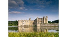 Leeds Castle, Canterbury & Dover Japanese - excluding entrances